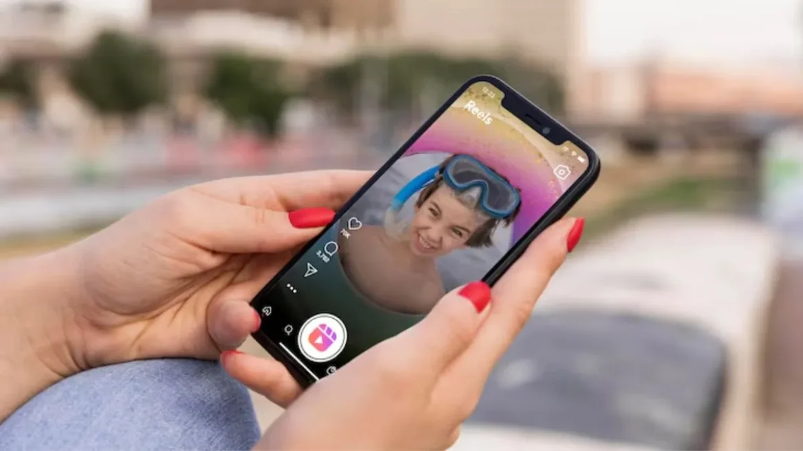 Reels पर नहीं आ रहे व्यूज? अपनाएं ये ट्रिक और मिनटों में बनाएं अपनी Reel वायरल