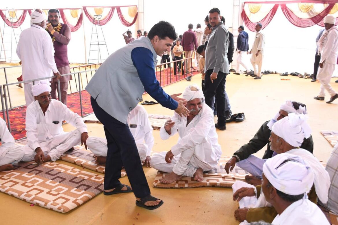 AAP नेता ईसुदान गढवी के गृहग्राम में लोटी उत्सव, नामकरण समारोह और भव्य संतवाणी कार्यक्रम आयोजित