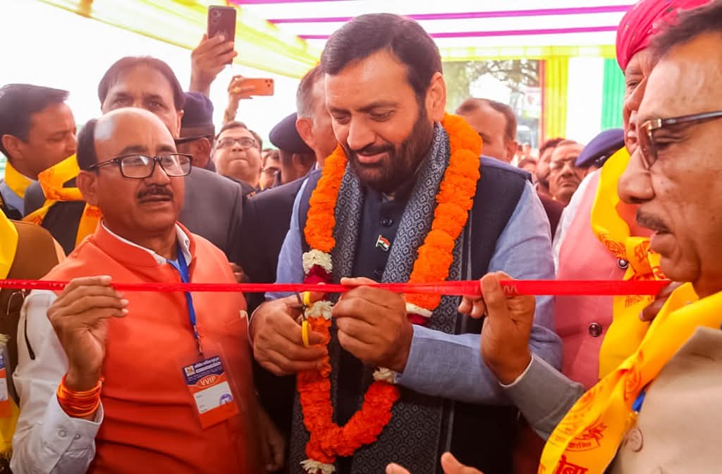 हरियाणा के मुख्यमंत्री नायब सिंह सैनी ने दिल्ली में अंतर्राष्ट्रीय सैनी भवन का उद्घाटन किया, ज्योतिराव–सावित्रीबाई फुले की मूर्तियों का अनावरण