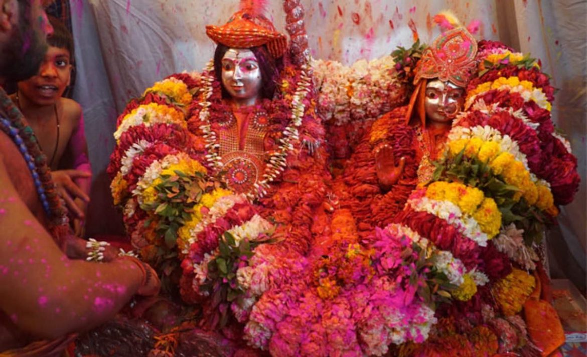 रंगभरी एकादशी 2026: बाबा विश्वनाथ को चढ़ेगा गुलाल, काशी में रंगोत्सव की शुरुआत