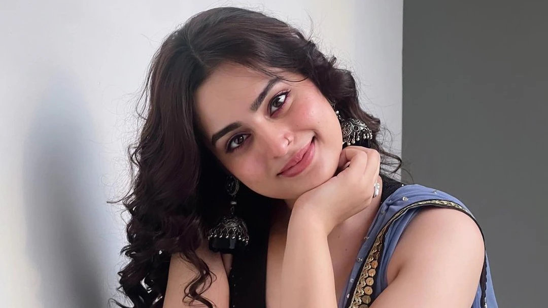 “शरारत” हिट: आयशा खान को अक्षय कुमार के साथ बड़े प्रोजेक्ट का मौका