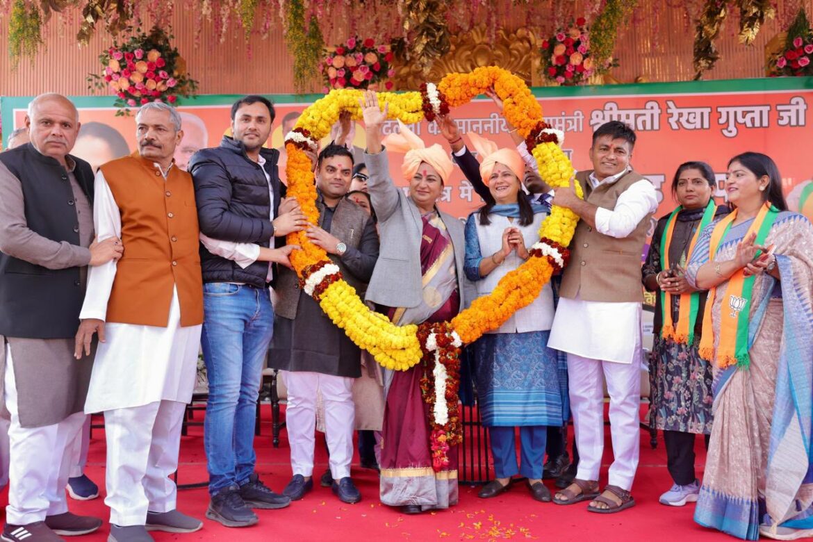 मटियाला को बड़ी सौगात: मुख्यमंत्री रेखा गुप्ता ने 400 करोड़ के विकास कार्यों का किया शिलान्यास