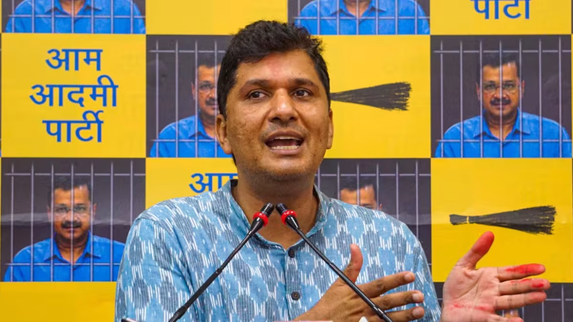 दिल्ली की आर्थिक स्थिति पर सवाल: AAP विधायक सौरभ भारद्वाज ने बीजेपी सरकार पर लगाया कर्ज बढ़ाने का आरोप