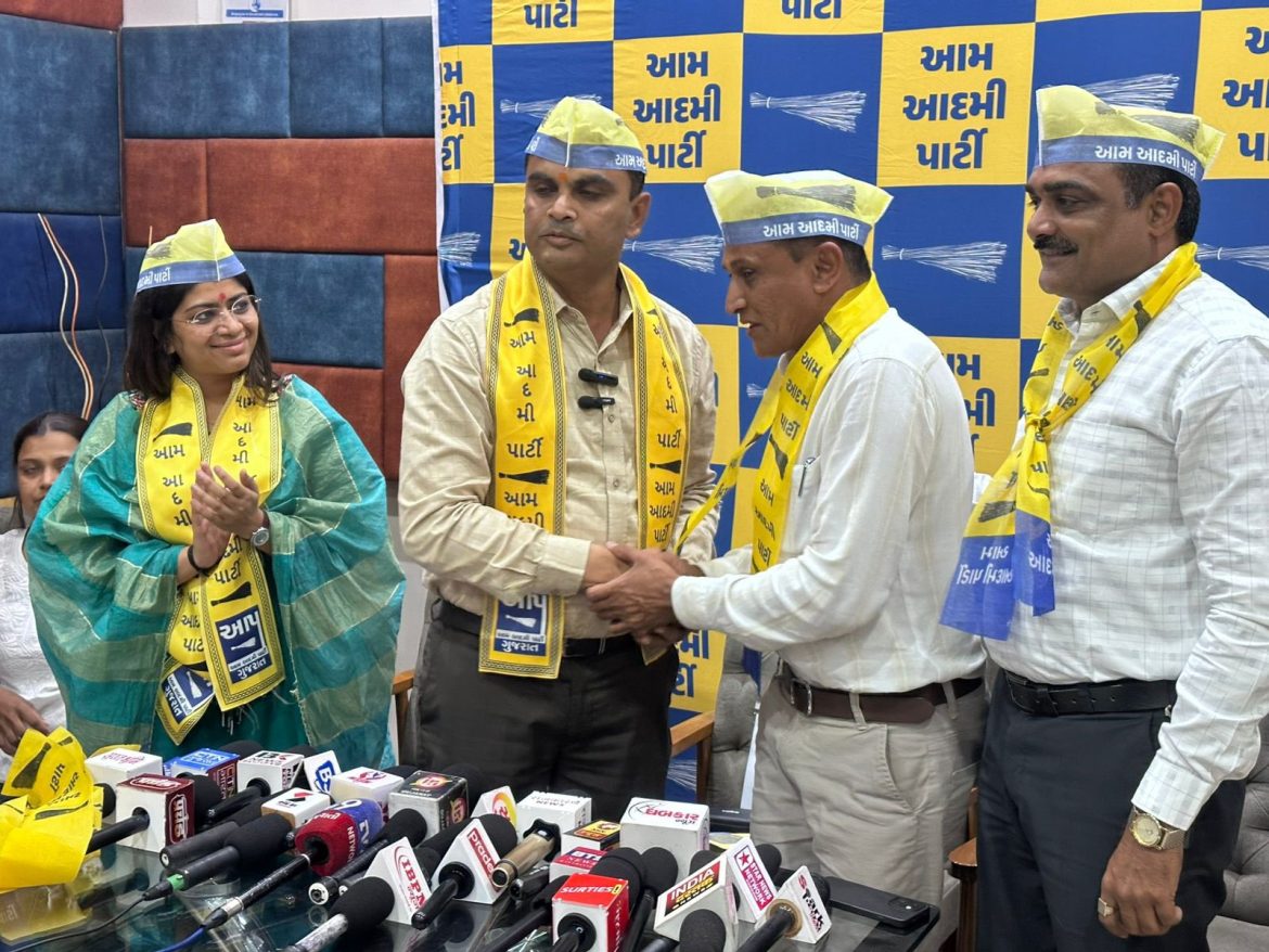 सुरत में श्री रमेशभाई जिंजला, संजय वाला और BTC नेता AAP गुजरात में शामिल, पार्टी की ताकत हुई मजबूत