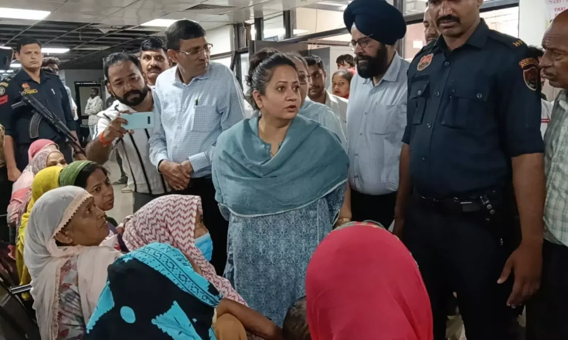 पंचकुला सिविल अस्पताल का आकस्मिक निरीक्षण, स्वास्थ्य मंत्री आरती सिंह राव ने दवाओं और स्वच्छता व्यवस्था पर जताया असंतोष