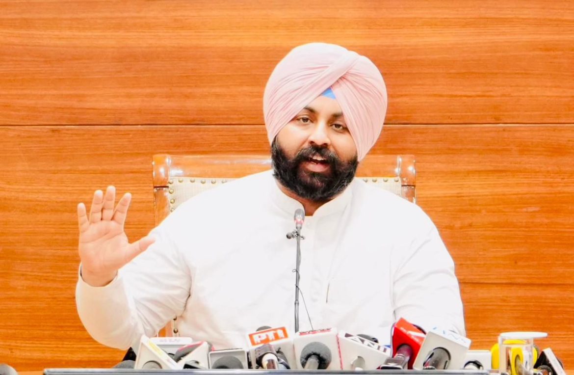 होला मोहल्ला के लिए स्थायी टेंट सिटी: हरजोत सिंह बैंस ने श्रद्धालुओं की सुविधाओं को और मजबूत किया