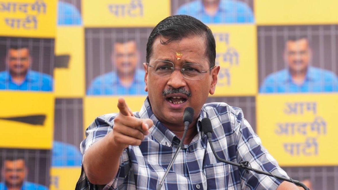 अरविंद केजरीवाल ने सोशल मीडिया पर दी रहस्यमयी चेतावनी, कहा – ‘दौर बदलने पर हिसाब चुकाओगे’