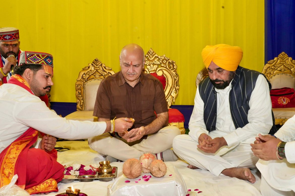 आनंदपुर साहिब में शिक्षा क्रांति: मनिष सिसोदिया ने किए Center of Excellence और School of Eminence के शिलान्यास का उद्घाटन