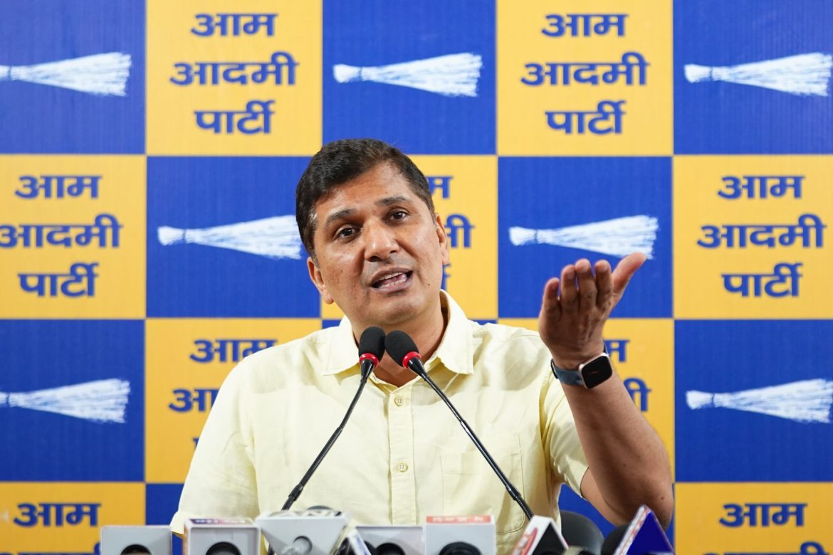 दिल्ली के निजी स्कूलों में फीस को लेकर छात्रों और अभिभावकों पर हो रहा दुरुपयोग, सौरभ भारद्वाज ने उठाए सवाल