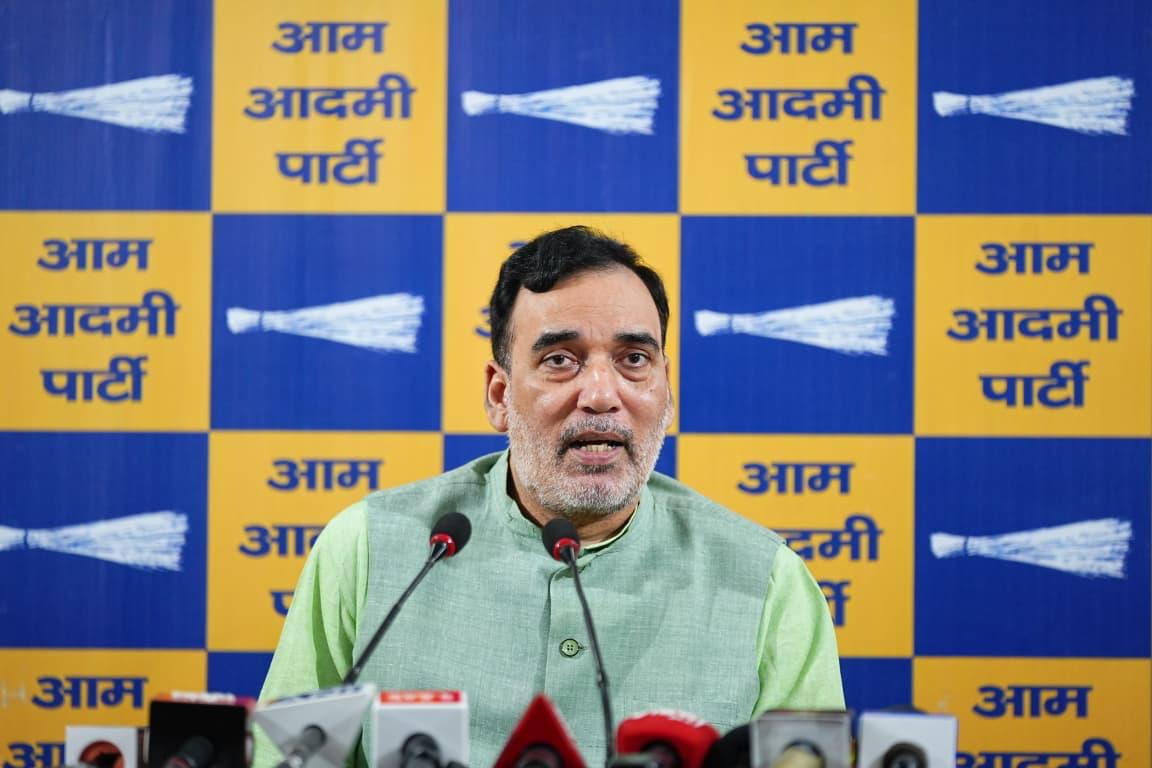 AAP विधायकों ने सड़क पर जताया विरोध, गोपाल राय ने भाजपा पर लगाया लोकतंत्र पर हमला का आरोप