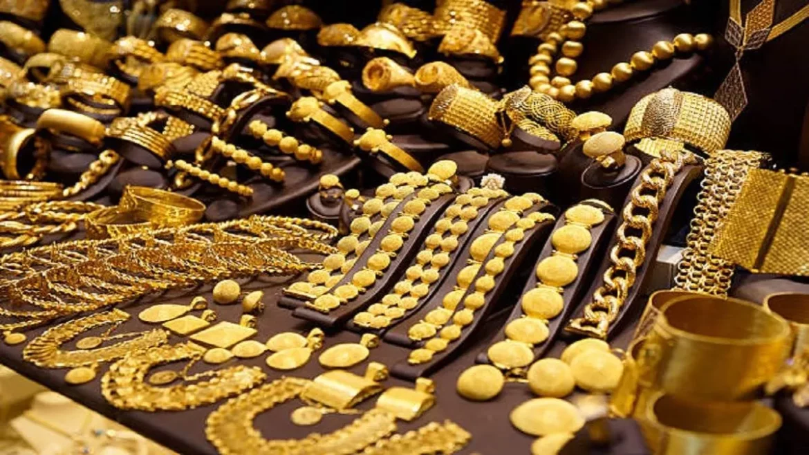 Gold and Silver Price Today: मजबूत रुपये के चलते 24 कैरेट सोने की कीमत में गिरावट, जानें आज का भाव