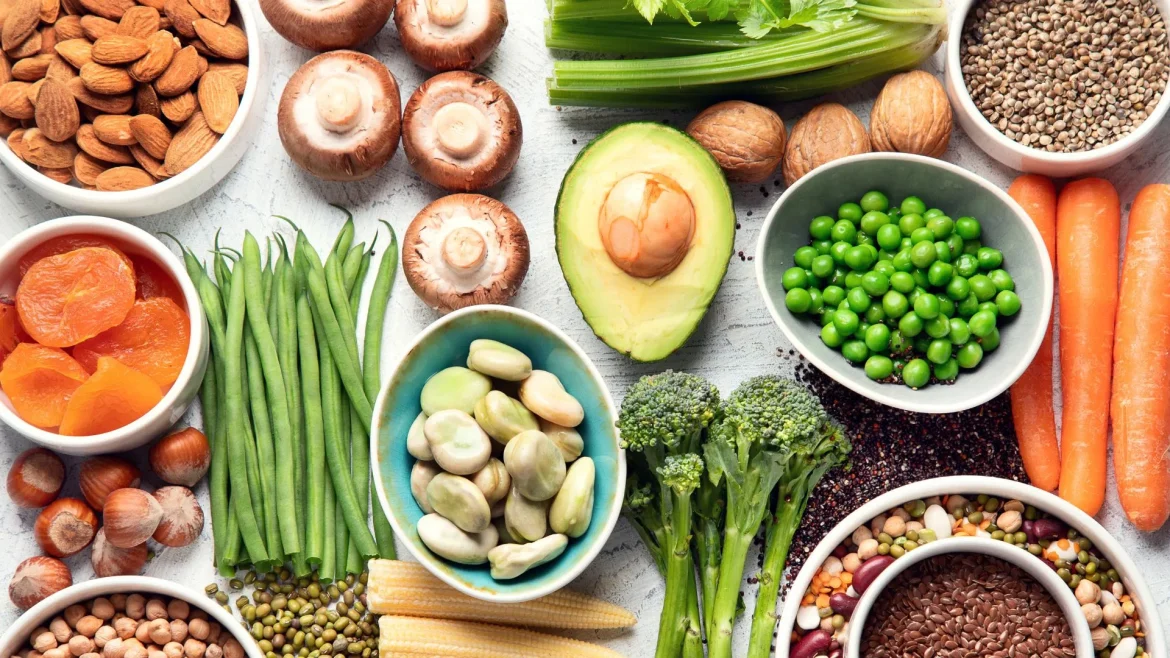 Healthy Diet: 40 की उम्र में डाइट बदलना क्यों जरूरी है? जानें दिमाग को हेल्दी और याददाश्त तेज रखने के आसान तरीके