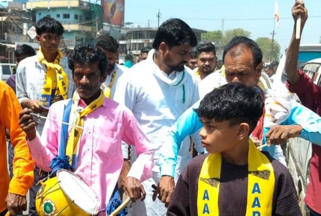 AAP विधायक चैतर वसावा के नेतृत्व में नर्मदा जिले में जनसभाओं को मिला भारी प्रतिसाद
