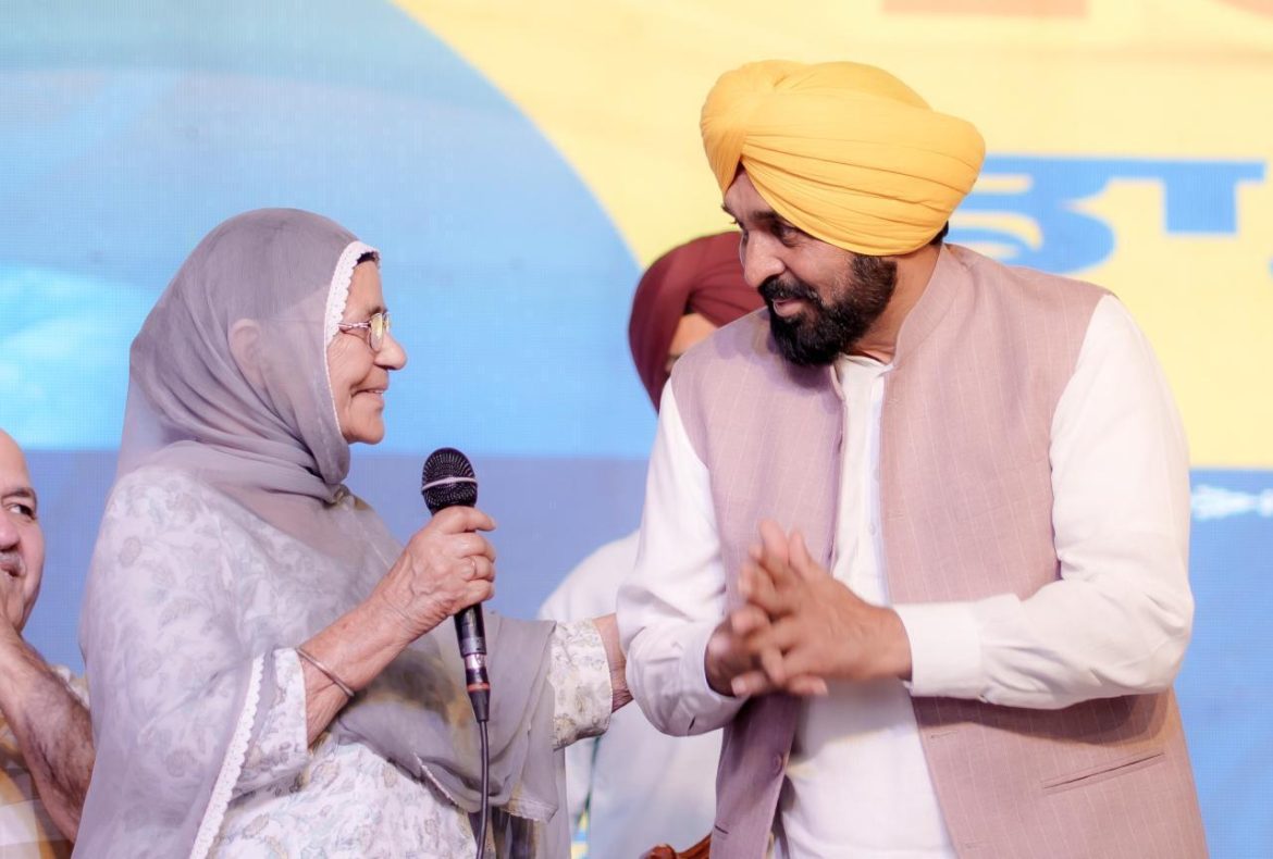 पंजाब: जुलाई से दलित महिलाओं को प्रति माह 1,500 रुपये मिलेंगे, जबकि अन्य वर्गों की महिलाओं को 1,000 रुपये मिलेंगे