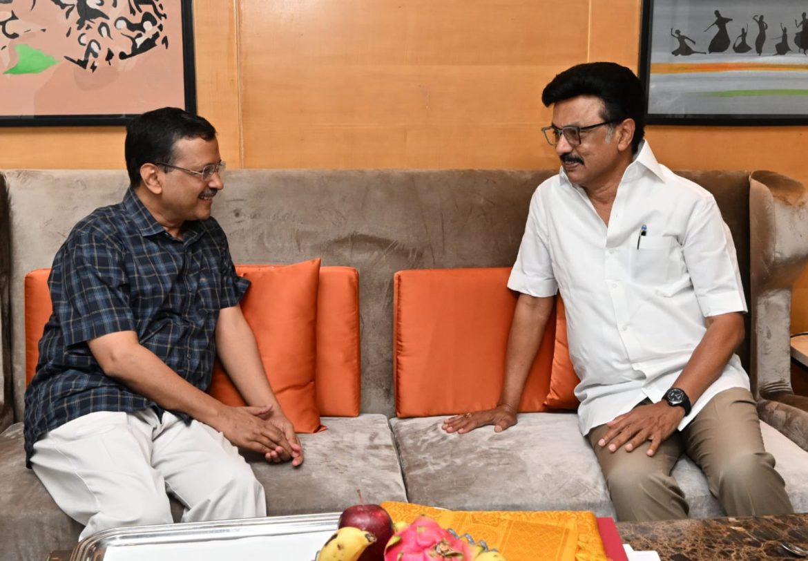 अरविंद केजरीवाल और मुख्यमंत्री एम.के. स्टालिन की मुलाकात, शिक्षा-स्वास्थ्य और महिला सशक्तिकरण पर हुई अहम चर्चा