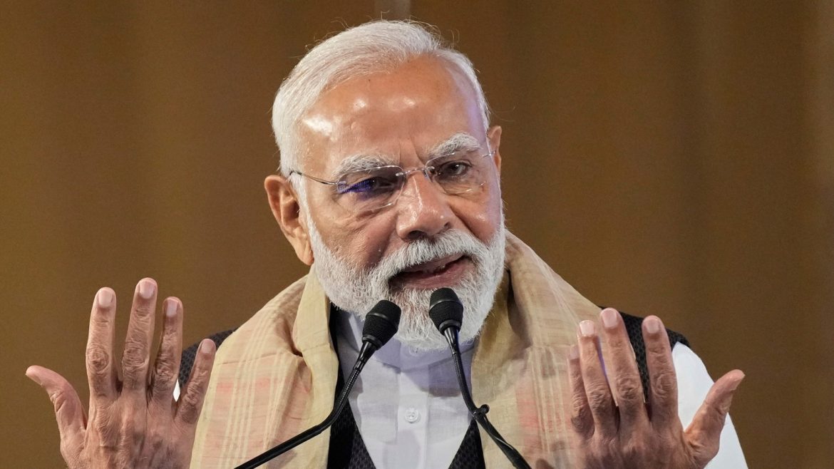 प्रधानमंत्री नरेंद्र मोदी ने पश्चिम बंगाल रैली में उमड़ी भीड़ और जनता के उत्साह की सराहना की, कहा- भीषण गर्मी में भी दिखा अद्भुत जोश