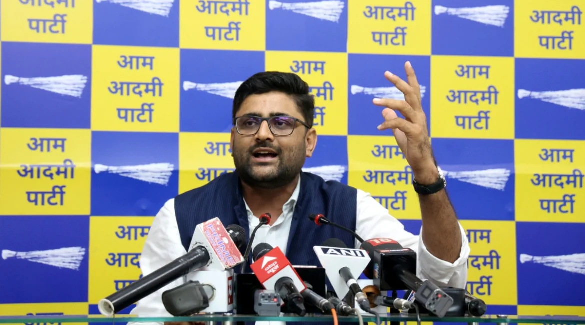 विधायक गोपाल इटालिया और AAP के मजबूत उम्मीदवार मनोज सोरठिया की मौजूदगी में आयोजित हुई जनसभा