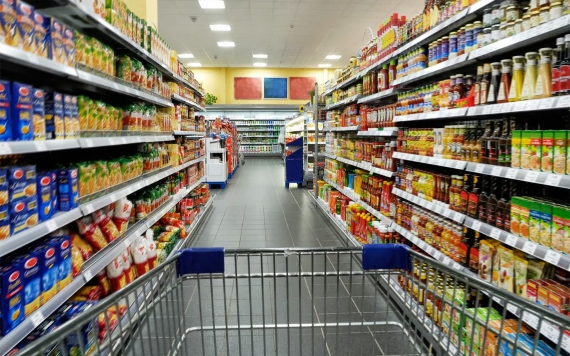 FMCG प्रोडक्ट्स महंगे होने की आशंका: बिस्कुट से लेकर साबुन-डिटर्जेंट तक बढ़ सकते हैं दाम, देखें पूरी जानकारी