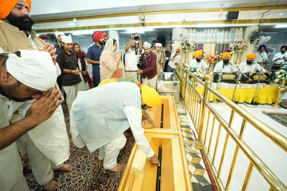 मुख्यमंत्री भगवंत मान की ‘थैंक्सगिविंग यात्रा’ पहुँची तख्त श्री दमदमा साहिब, विकास और भाईचारे का संदेश दोहराया