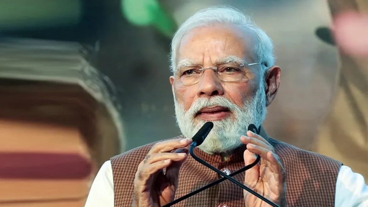प्रधानमंत्री नरेंद्र मोदी ने रोजगार मेले में 51,000 से अधिक युवाओं को नियुक्ति पत्र सौंपे, देशभर में 47 स्थानों पर हुआ आयोजन