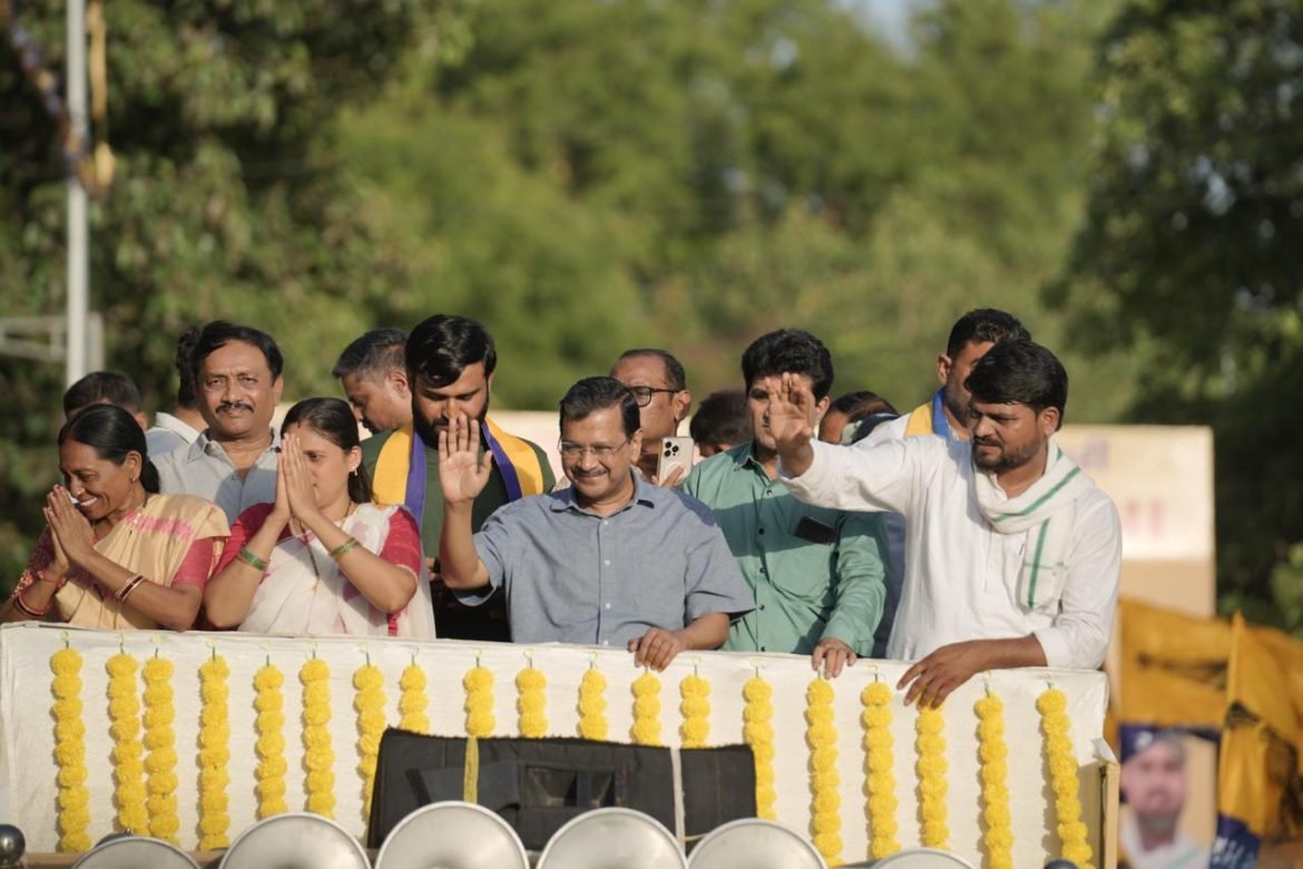 अरविंद केजरीवाल: नर्मदा में तीसरी पार्टी की सरकार बनाकर जनता ने इतिहास रच दिया