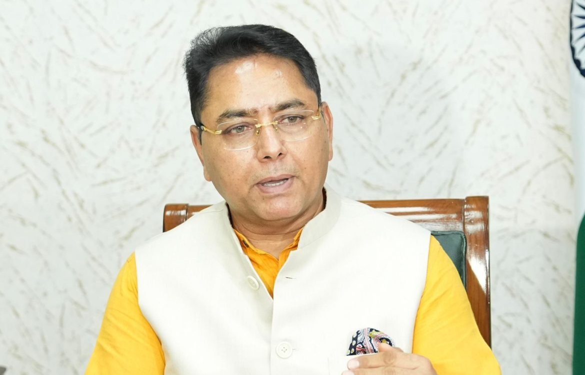 भगवंत मान सरकार, तुहाडे द्वार’ पहल के तहत 437 सरकारी सेवाएँ नागरिकों के घर-द्वार तक पहुँचीं, लंबित मामलों की दर घटकर 0.33 प्रतिशत हुई