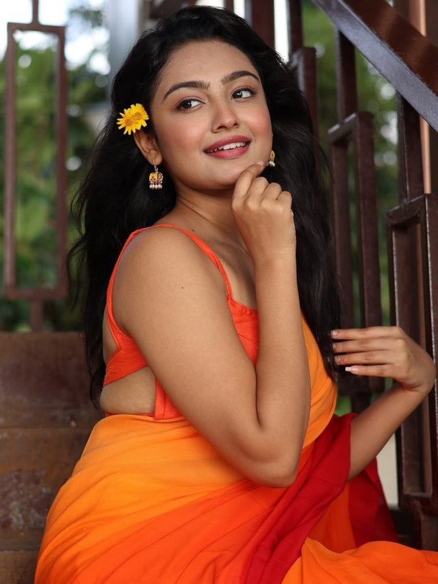 मौत से पहले प्रेशर में थी संचिता - पिता ने लगाया परेशान किए जाने का आरोप, जांच जारी