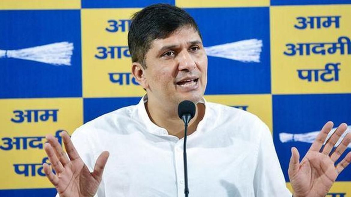 दिल्ली के 650 करोड़ हेल्थ घोटाले पर AAP का हमला, सौरभ भारद्वाज ने सरकार और ACB पर लगाए गंभीर आरोप