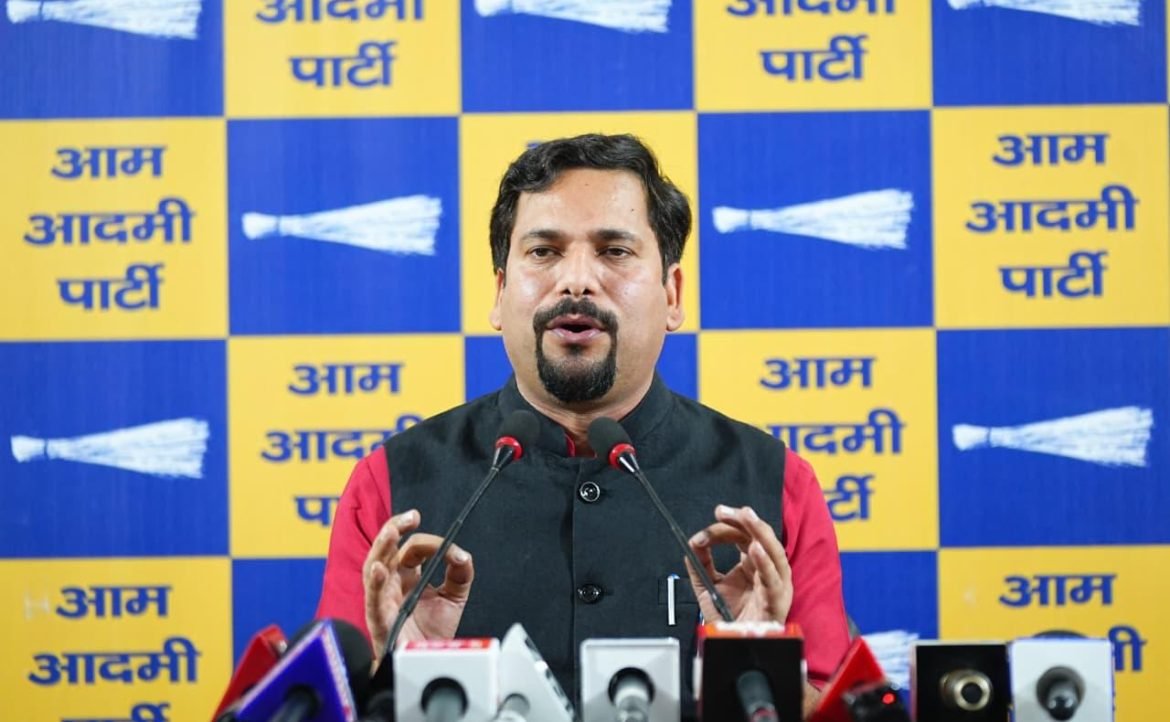मालवीय नगर अग्निकांड पर संजीव झा का बयान: निष्पक्ष जांच और उच्च स्तर पर जवाबदेही की मांग