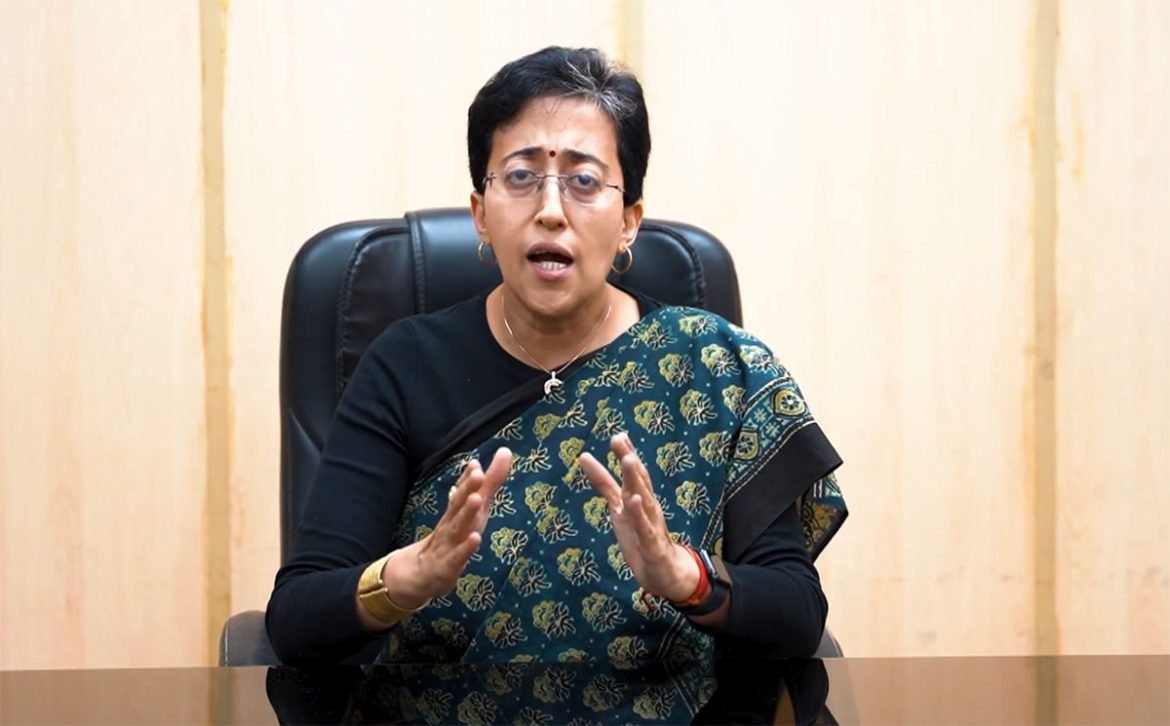 मालवीय नगर अग्निकांड: 20 लोगों की मौत पर शोक, दिल्ली में फायर सेफ्टी व्यवस्था को लेकर उठे सवाल