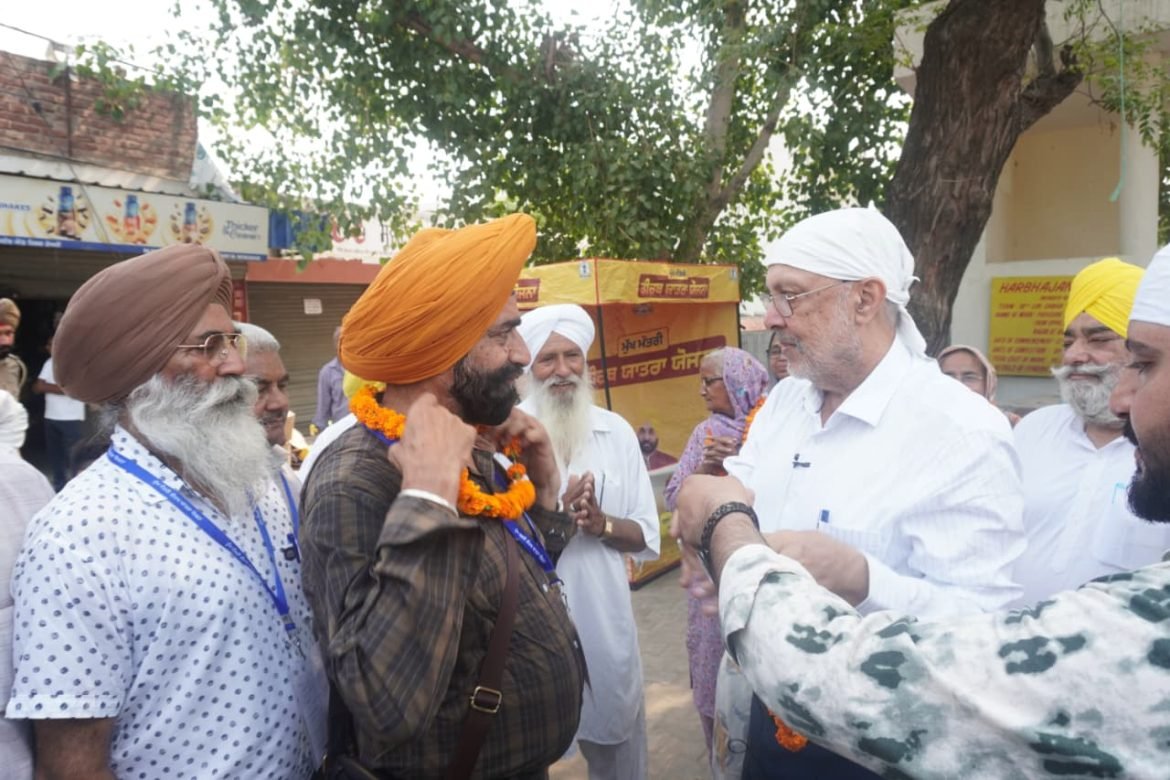 मुख्यमंत्री तीर्थ यात्रा योजना के तहत पटियाला से जत्था रवाना, डॉ. बलबीर सिंह ने दिखाई हरी झंडी
