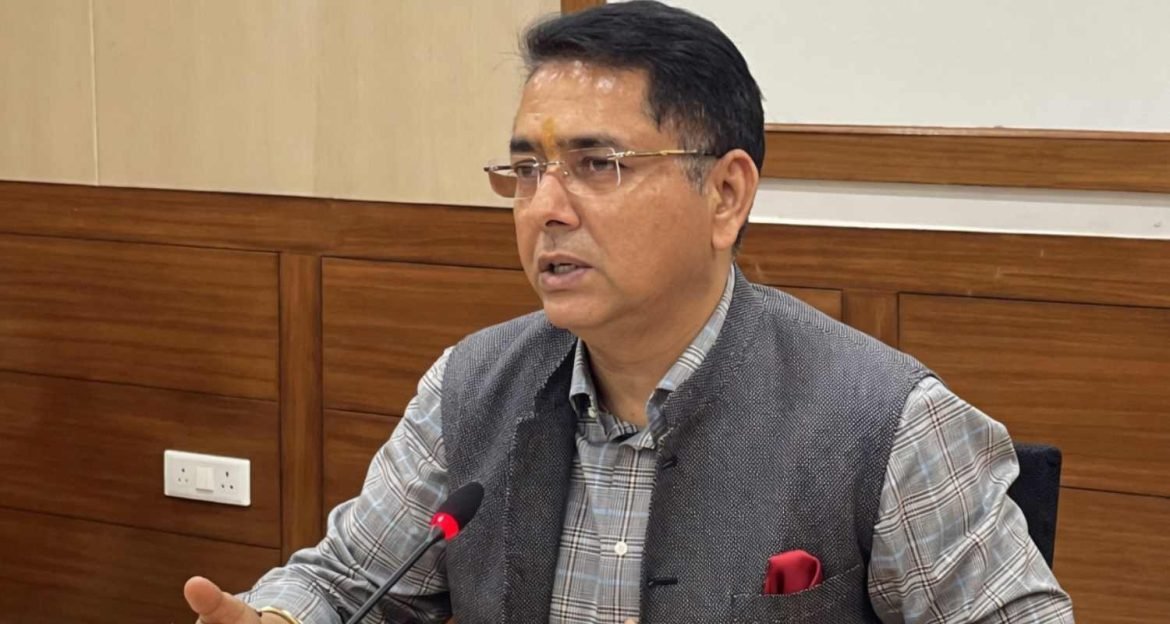 विश्व बाल श्रम निषेध दिवस पर बड़ा संदेश: बाल श्रम खत्म करने का संकल्प, AAP सरकार की तेज पहल जारी