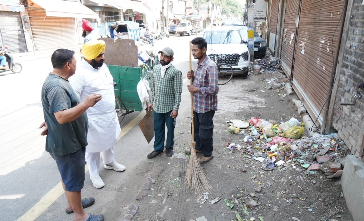 हरजोत सिंह बैंस ने लुधियाना में किया ग्राउंड निरीक्षण, सफाई व्यवस्था और नागरिक समस्याओं की समीक्षा