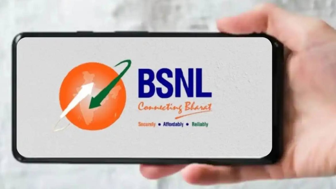 BSNL Prepaid Plan: BSNL का 330 दिन वाला सस्ता प्रीपेड प्लान, रोज 1.5GB डेटा और अनलिमिटेड कॉलिंग का फायदा