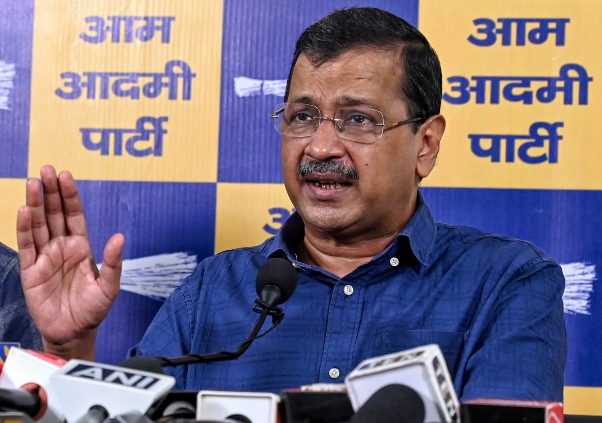 E20 पेट्रोल को लेकर अरविंद केजरीवाल का केंद्र पर निशाना, बोले- लोगों की राय के आधार पर PM मोदी को लिखेंगे पत्र