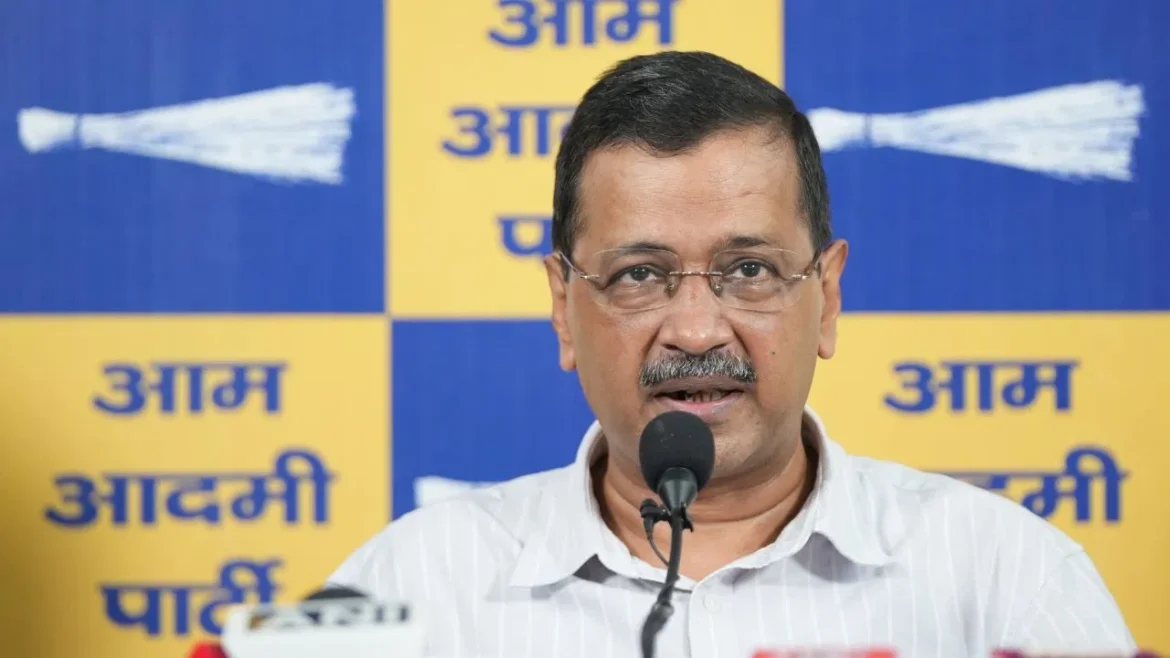 ई-20 पेट्रोल को लेकर केंद्र पर बरसे अरविंद केजरीवाल, पुराने वाहनों को लेकर जताई चिंता