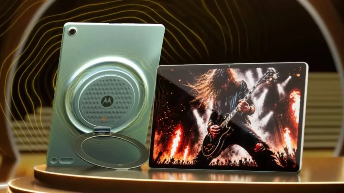 Motorola Moto Pad 70 Groove Launch: 10,200mAh बैटरी और 9 JBL स्पीकर के साथ आया नया टैबलेट, जानें कीमत और फीचर्स