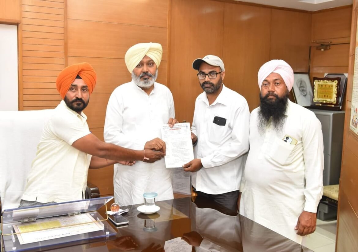 हरपाल सिंह चीमा ने परिवहन और कर्मचारी संगठनों की समस्याएं सुनीं, समयबद्ध समाधान का आश्वासन