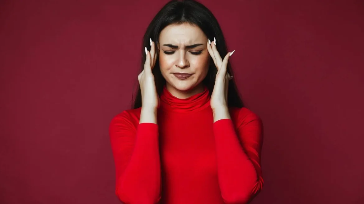 Daily Headache Causes: रोज-रोज सिरदर्द क्यों होता है? जानें इसके कारण और राहत पाने के आसान उपाय