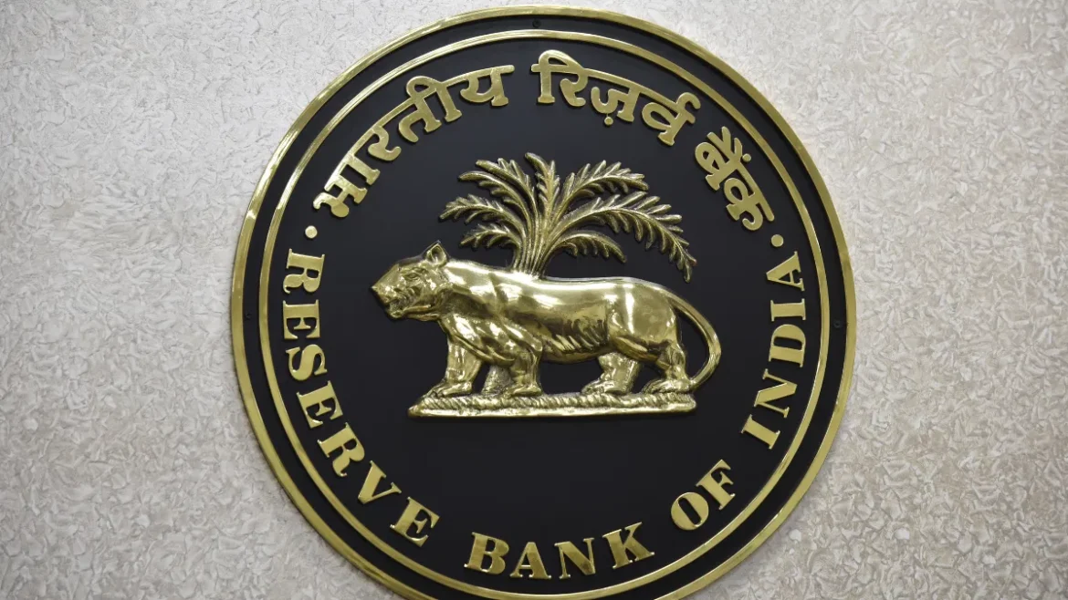 RBI New FD Rules: 1 अक्टूबर से बदलेंगे स्मॉल फाइनेंस बैंकों के FD नियम, ग्राहकों को मिलेगा बड़ा फायदा