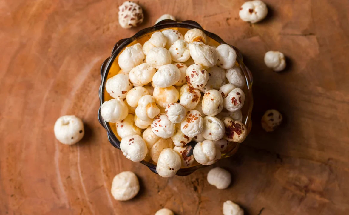 Soft Makhana Fix: मखाने हो गए हैं नरम? 5-7 मिनट में फिर से बनाएं एकदम कुरकुरे, जानें आसान तरीका