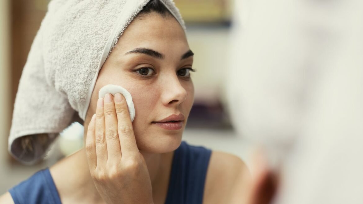 Acne Care Tips: 15 दिन में दिख सकता है फर्क, कील-मुहांसों से बचने के लिए अपनाएं ये आसान स्किनकेयर रूटीन