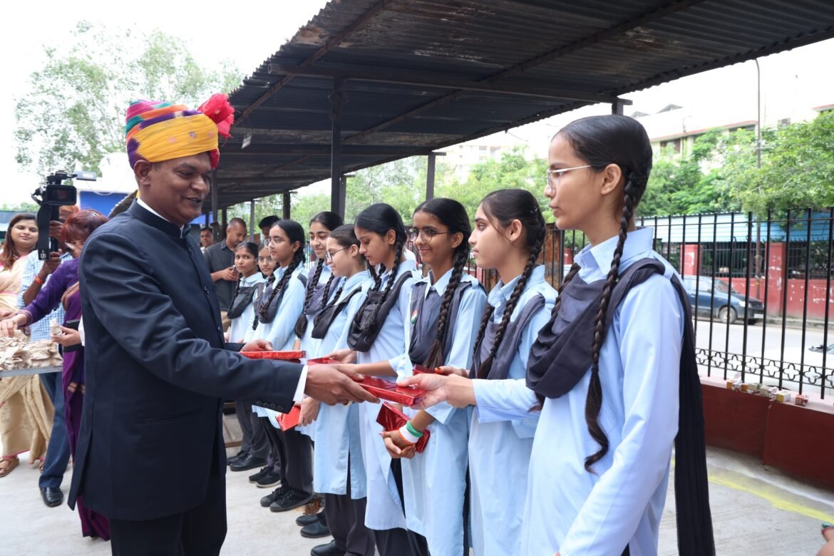 उत्साह, उमंग और उल्लास के साथ मनाया गया स्वतंत्रता दिवस