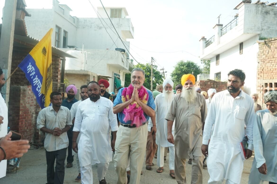 पटियाला ग्रामीण में डॉ. बलबीर सिंह का जनसंपर्क अभियान, ग्रामीणों की समस्याएं सुन विकास कार्यों का दिया भरोसा
