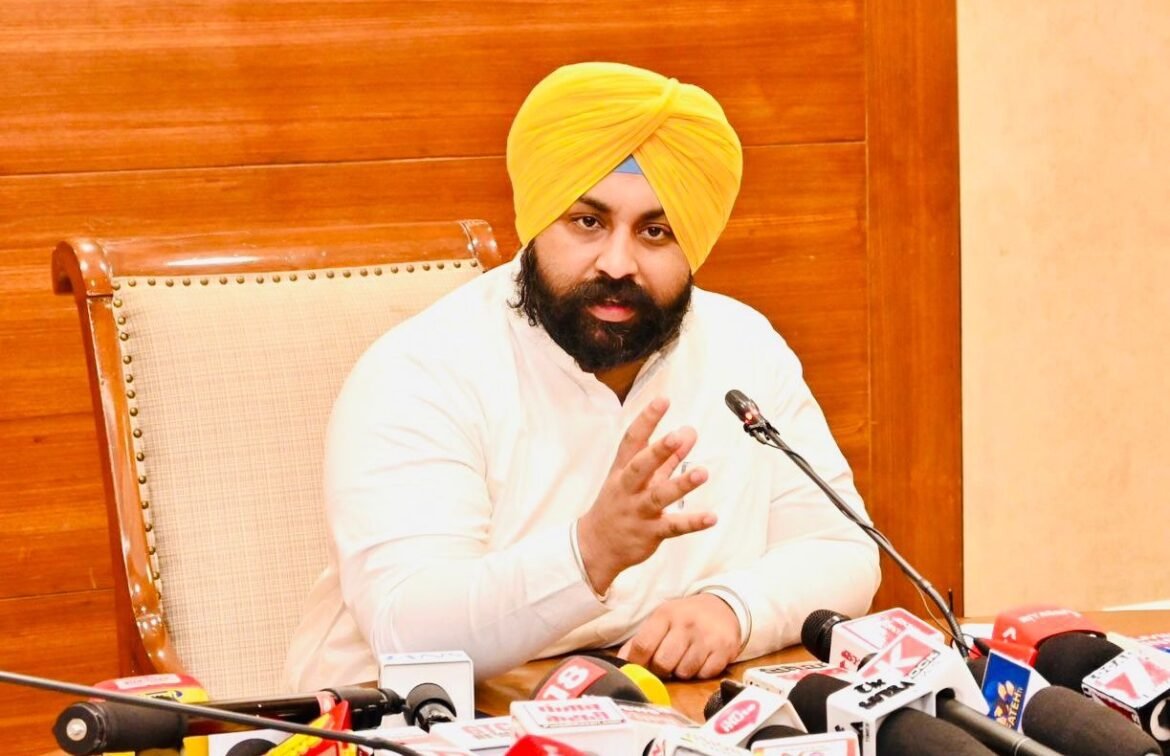 हरजोत सिंह बैंस: भगवंत मान सरकार द्वारा पंजाब में सभी गारबेज वल्नरेबल प्वाइंट्स खत्म करने के लिए 10 दिवसीय विशेष सफाई अभियान शुरू किया जाएगा