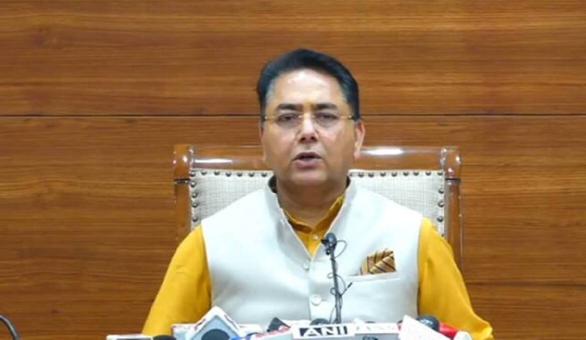 ED की कार्रवाई पर भड़के अमन अरोड़ा, बोले- पंजाब को बदनाम करने की कोशिश कर रही BJP सरकार