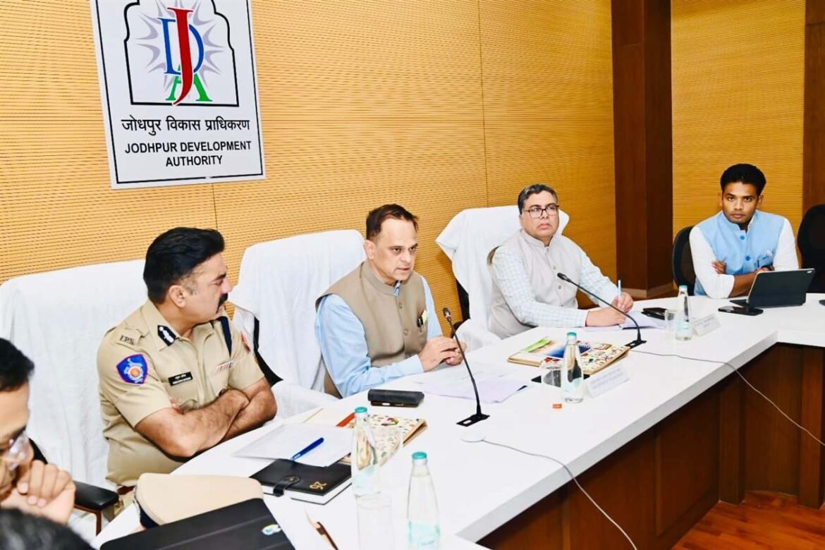 मुख्य सचिव वी. श्रीनिवास ने जोधपुर में जल एवं प्रदूषण नियंत्रण संबंधी कार्यों की समीक्षा की
