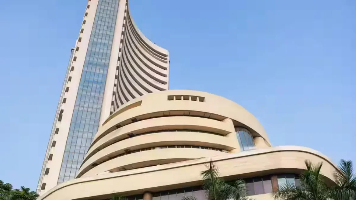 22 सितंबर, 2026 को शेयर बाजार: आईटी स्टॉक्स में गिरावट, मामूली तेजी के साथ शेयर बाजार खुला